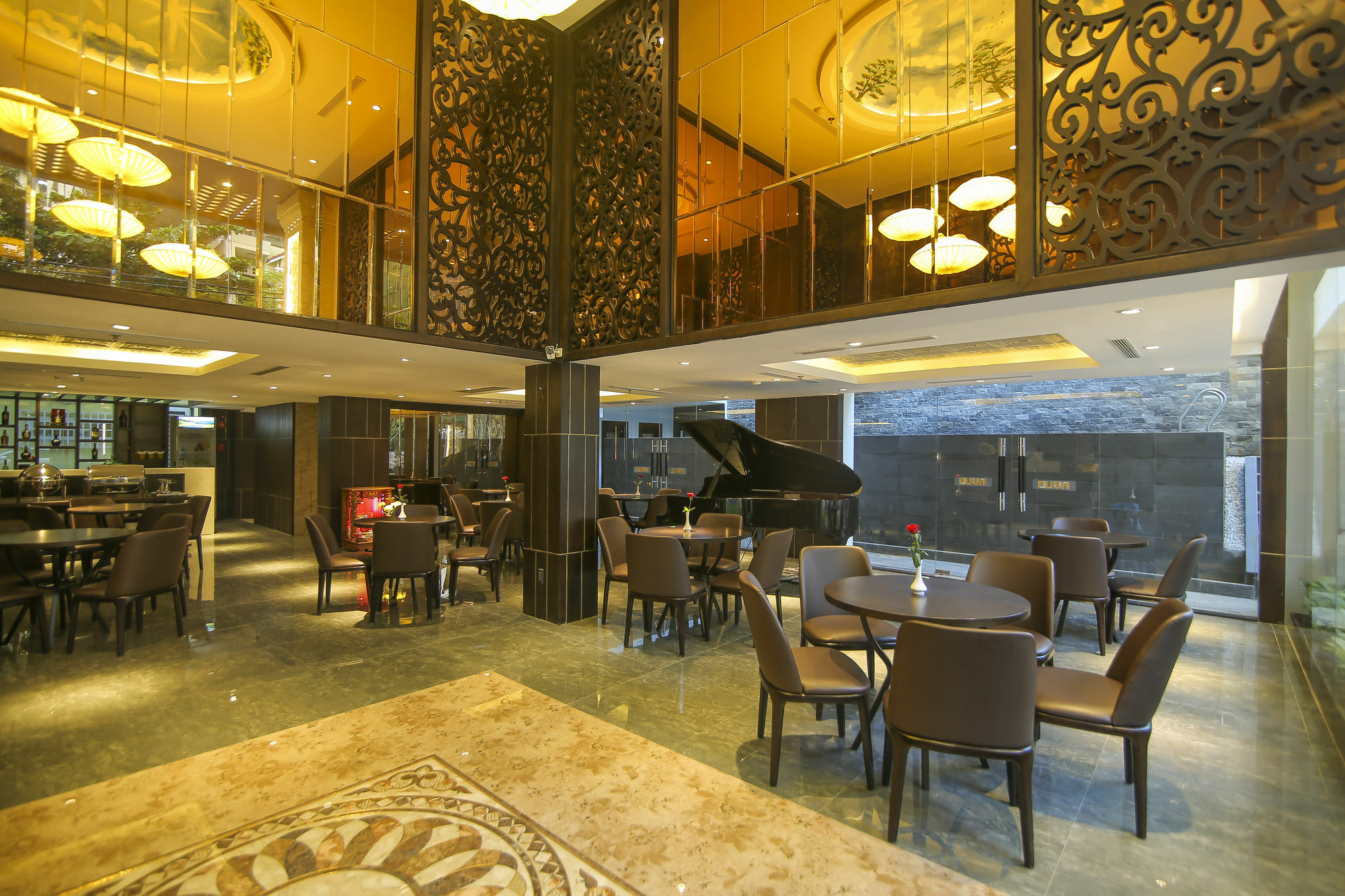 Palazzo Luxury Hotel Da Nang Exterior photo